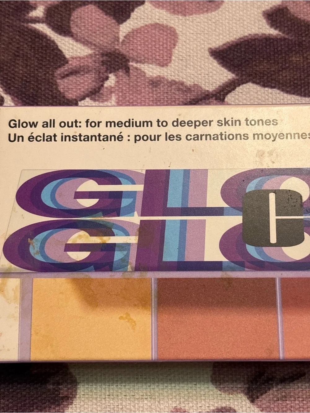 Clinique Glow All Out :Medium To Deeper Face Palette Limited Edition  NEW